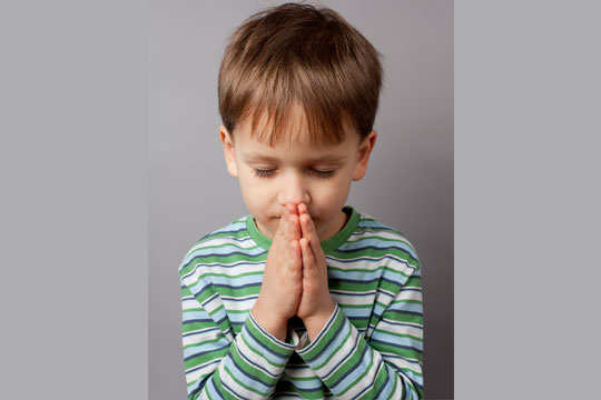 praying-child
