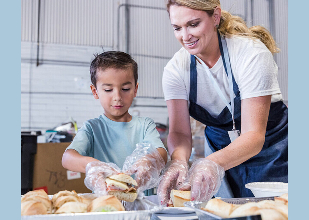 woman and child making sandwiches - SDI Productions/E+/Getty Images