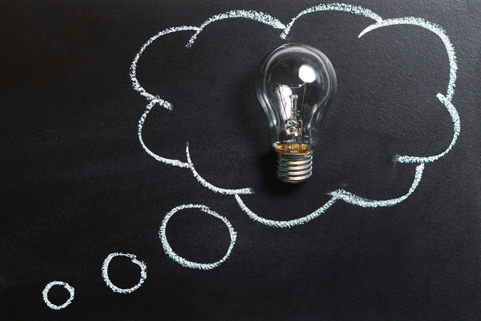 idea - light bulb in thought bubble