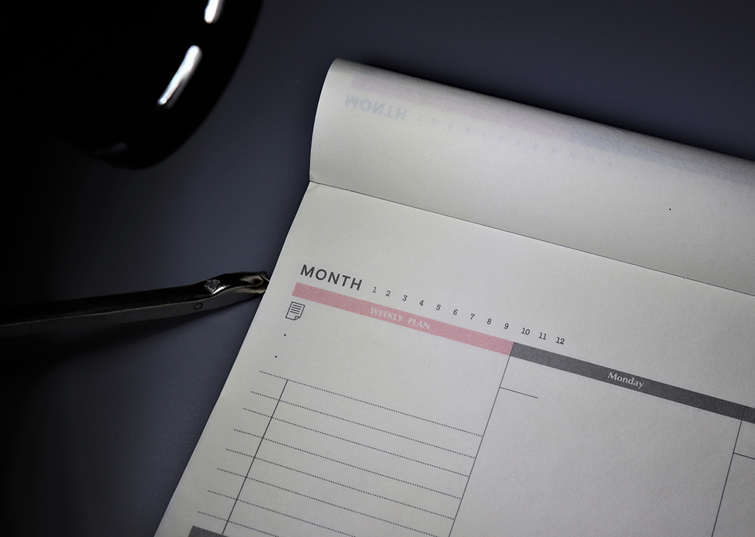 calendar planning - image by Olga Oginskaya from Pixabay