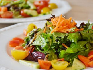 healthy salad - image by RitaE from Pixabay