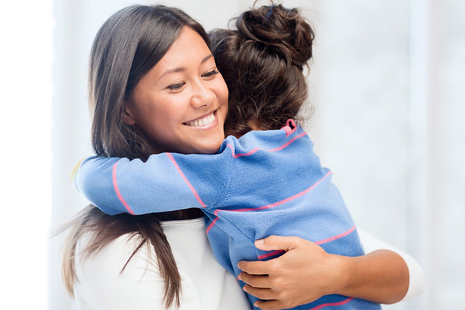 mother-daughter hug - Syda Productions/Shutterstock.com